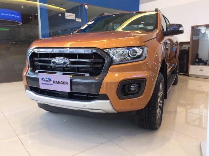 Ford Ranger 2.0 Bi Turbo màu cam - Tặng phụ kiên, giảm giá tiền mặt tại Ford Gia Định, trả trước 200 triệu là có xe ngay