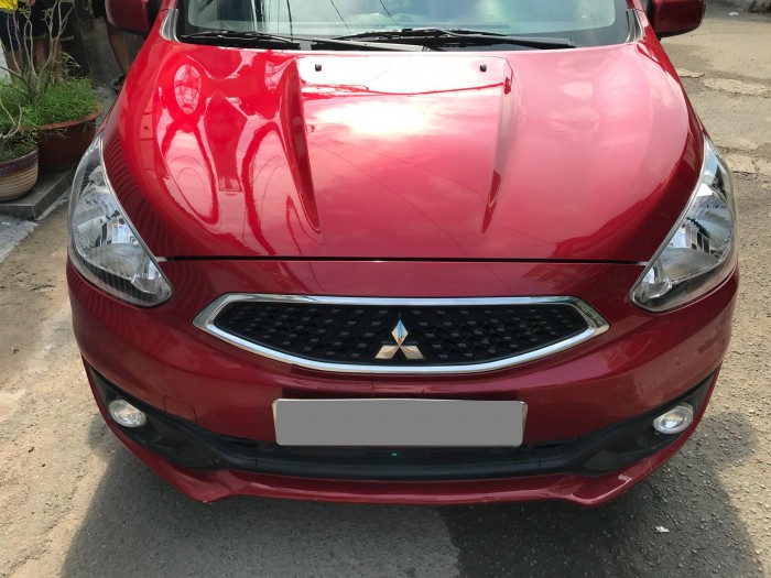 Cần bán Mitsubishi Mirage số sàn 2018 màu đỏ nhập Thái Lan.