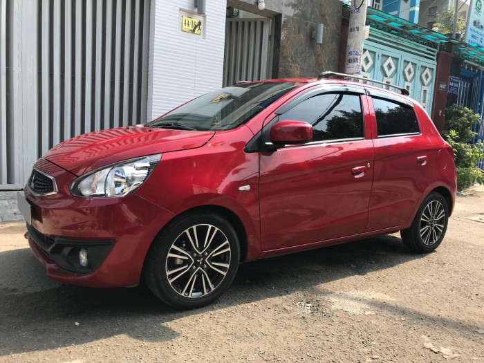 Cần bán Mitsubishi Mirage số sàn 2018 màu đỏ nhập Thái Lan.