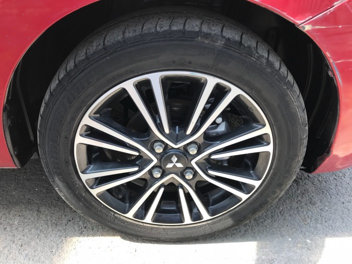 Cần bán Mitsubishi Mirage số sàn 2018 màu đỏ nhập Thái Lan.