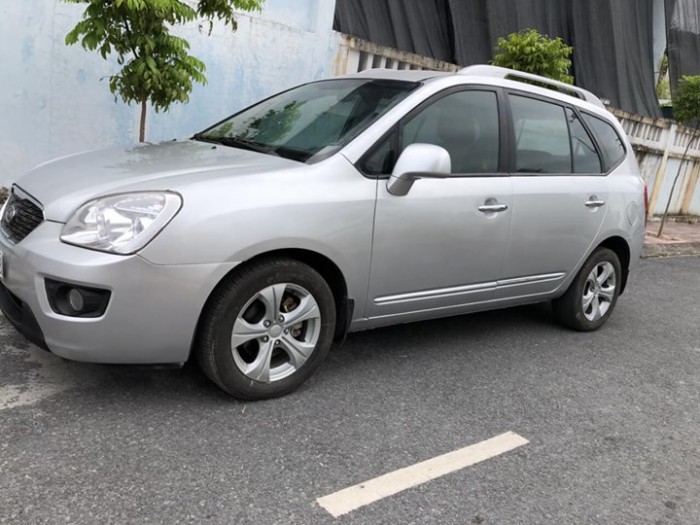 Cần bán gấp xe Kia Carens đời 2016,số sàn màu bạc bao zin