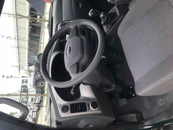 Bán xe tải k200 tải trọng thấp để vào phố phù hợp cho khách hàng là công ty