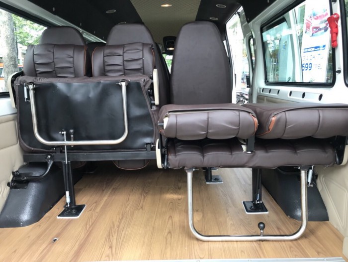 Ford Transit Luxury Limited 2019, trả trước 250 triệu, có xe giao ngay tại Ford Gia Định