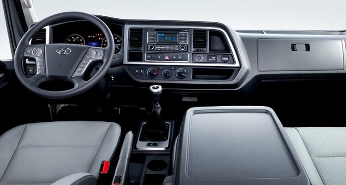 Xe tải Hyundai 2t4 tải chassi