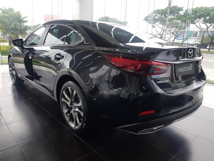 Mazda 6 (Đen 41W) - Đủ Màu Giao Ngay