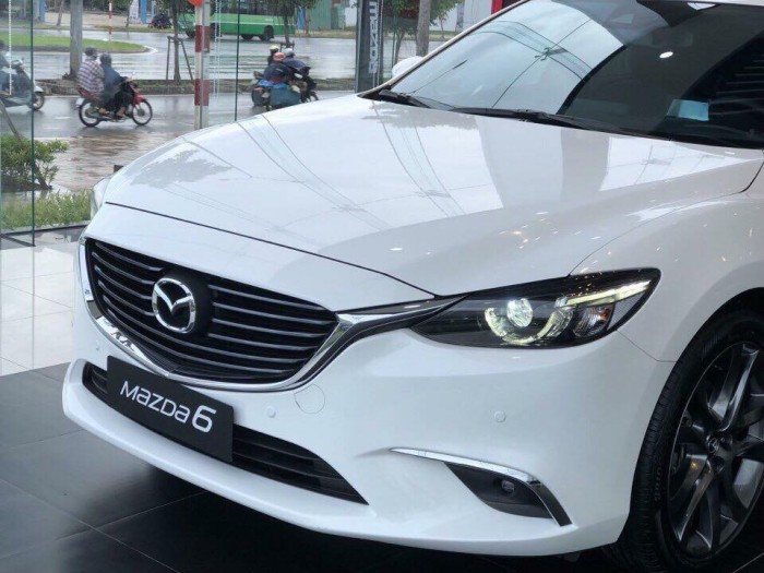 Mazda 6 (Trắng 25D) - Đủ Màu Giao Ngay