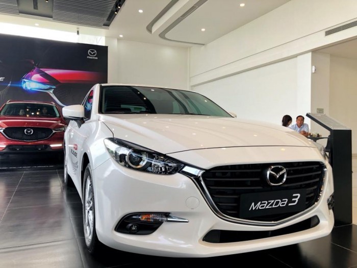 Mazda 3 (Trắng 25D) - Đủ Màu Giao Ngay