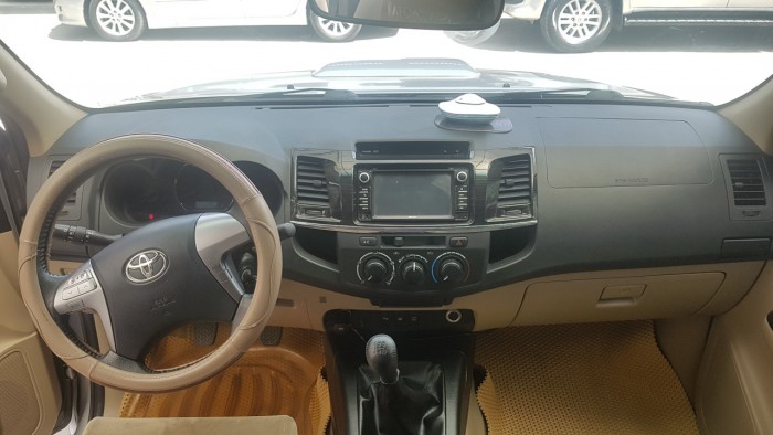 Bán Fortuner Máy dầu 2015 Số sàn, trả góp, giá giảm tốt