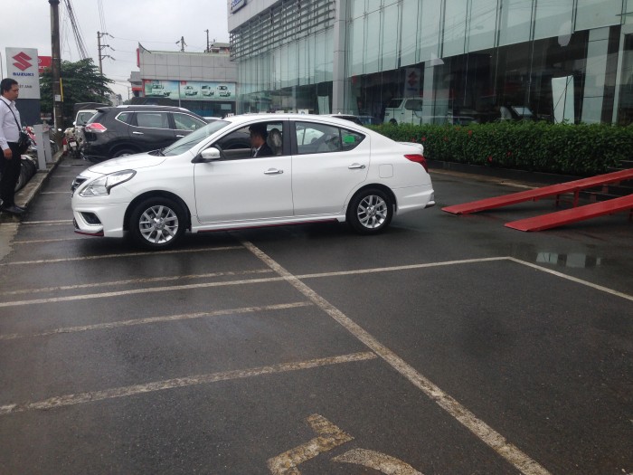 Nissan Sunny XT-Q Series, XV-Q Series Hoàn toàn mới 2018, đầy đủ màu, giá tốt, giao xe ngay.