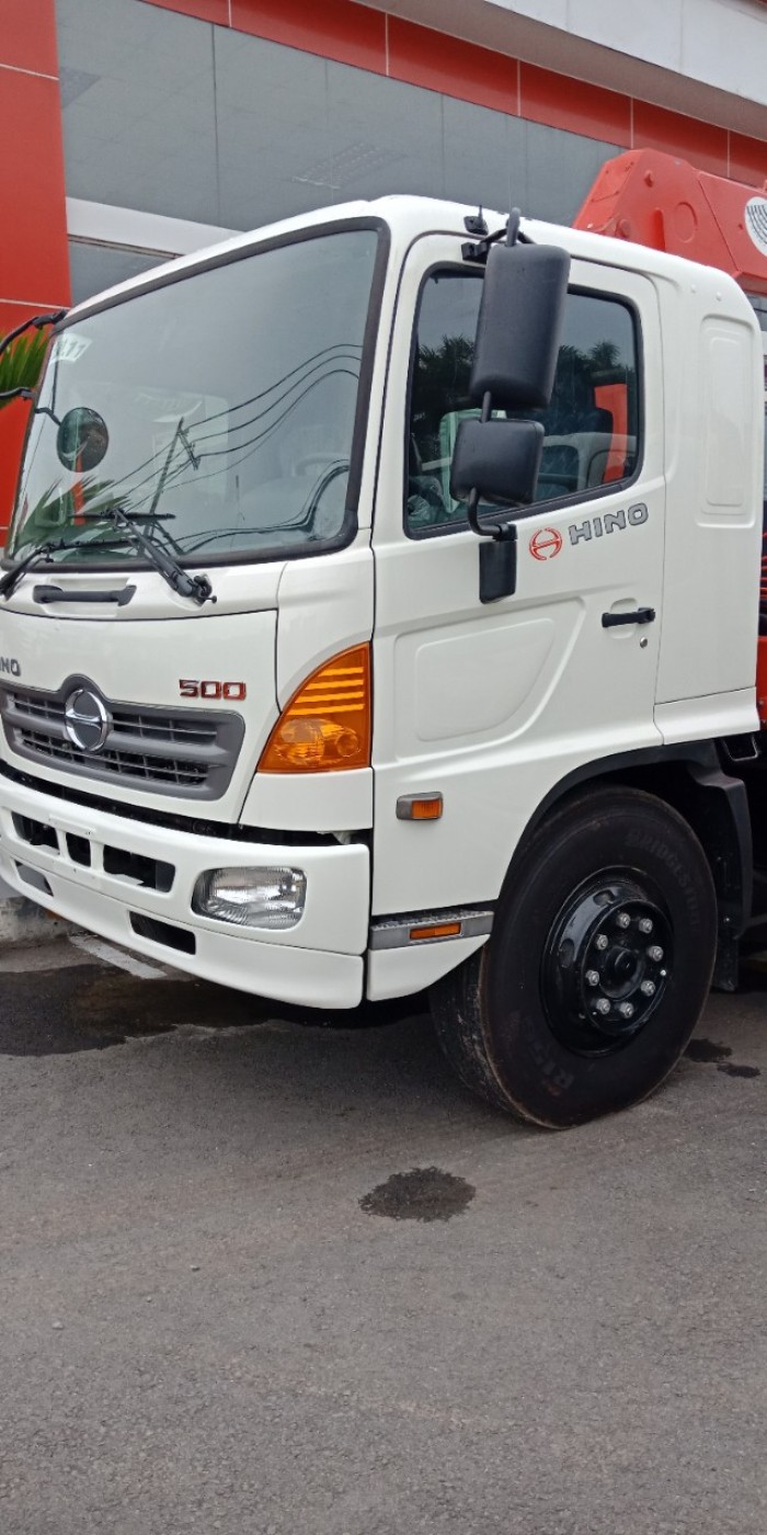 Xe tải Hino 5 tấn tphcm