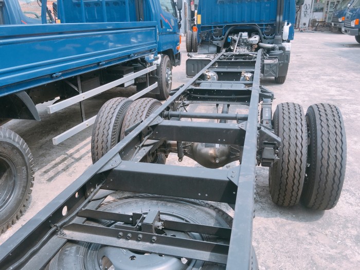 Xe tải Hyundai HD120SL tải trọng 8 tấn, thùng dài 6m3 giá cực tốt, nhiều quà tặng, khuyến mãi hấp dẫn, tặng ngay 14tr thuế trước bạ, trả trước 120tr giao xe ngay