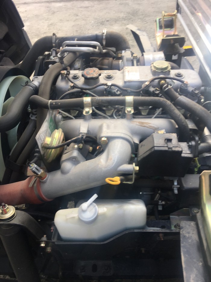 Xe tải hyundai Đô Thành iz49 tải trọng 2,4 tấn (vào thành phố), thùng dài 4m2, nhiều quà tặng, khuyến mãi hấp dẫn, tặng ngay 8 triệu thuế trước bạ, trả trước 60 triệu nhận xe ngay.