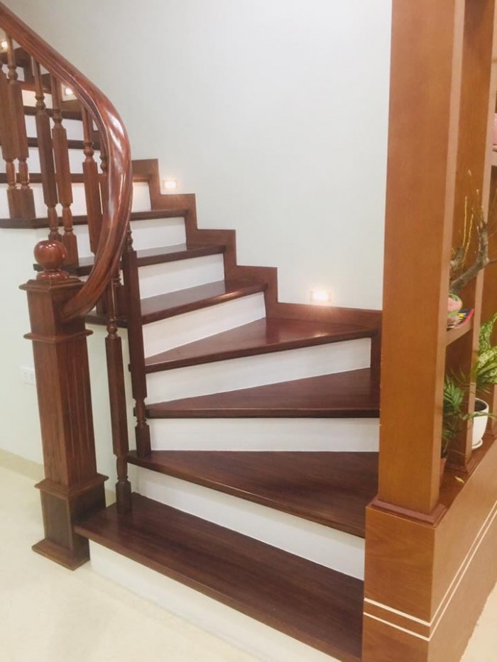 Cần bán nhà riêng Vĩnh Tuy DT 34m2 x 4 tầng, nhà mới đẹp. Giá 2,85tỷ