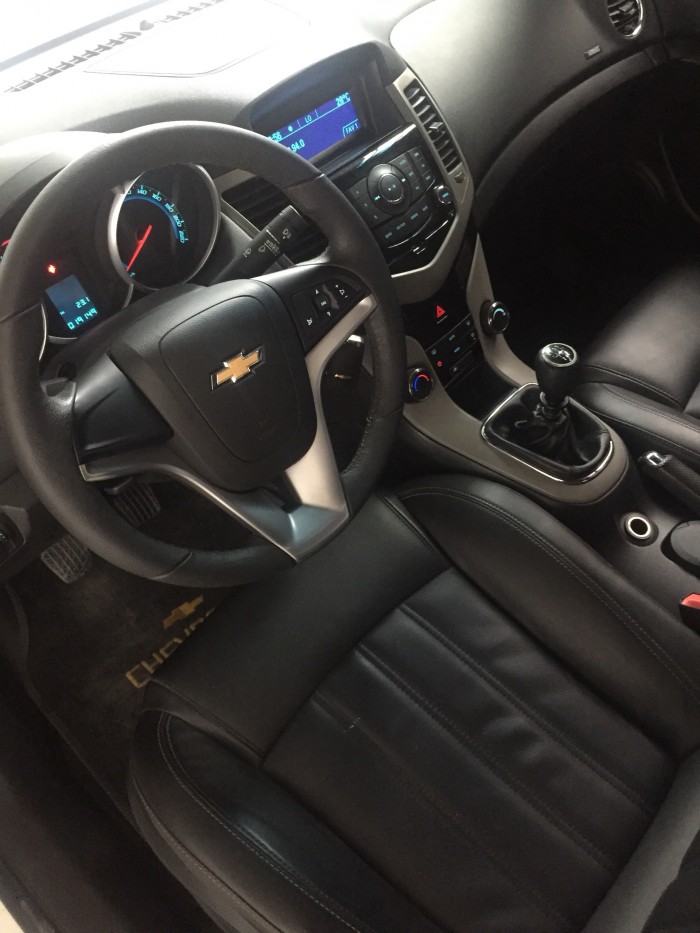 Bán Chevrolet Cruze 1.6 LS sx 2017 chạy lướt đúng 20.000km.