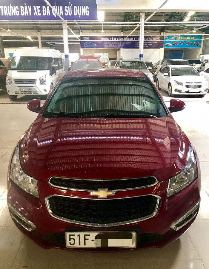 Cruze LT 1.6L- gia đình sử dụng