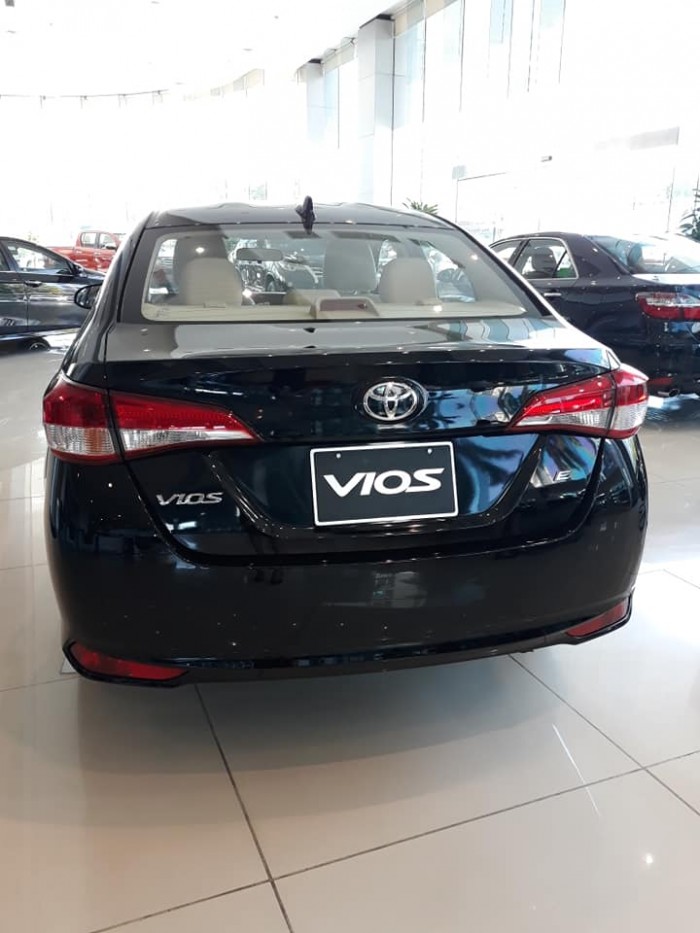 Bán xe Toyota Vios 1.5E. Giá cực sốc, giao xe ngay