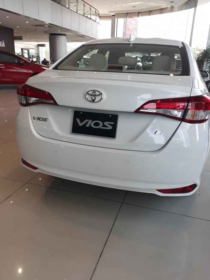 Toyota Vios 1.5 E mới giá cực sốc, chỉ 199tr nhận xe ngay