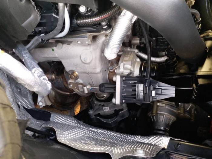 BMW 118i màu Đỏ/Đen sản xuất 2015 đăng ký 2016 nhập khẩu Đức Biển Hà Nội