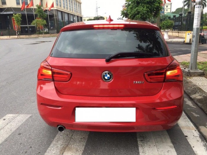 BMW 118i màu Đỏ/Đen sản xuất 2015 đăng ký 2016 nhập khẩu Đức Biển Hà Nội