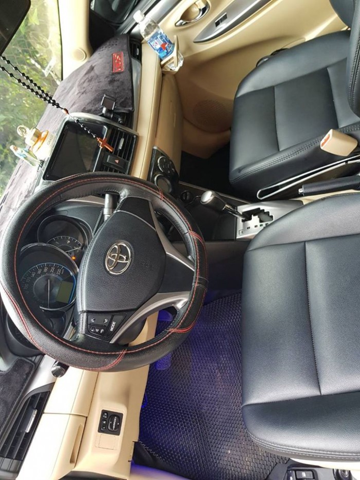 Cần bán xe Toyota Vios G 2016 số tự động màu trắng,