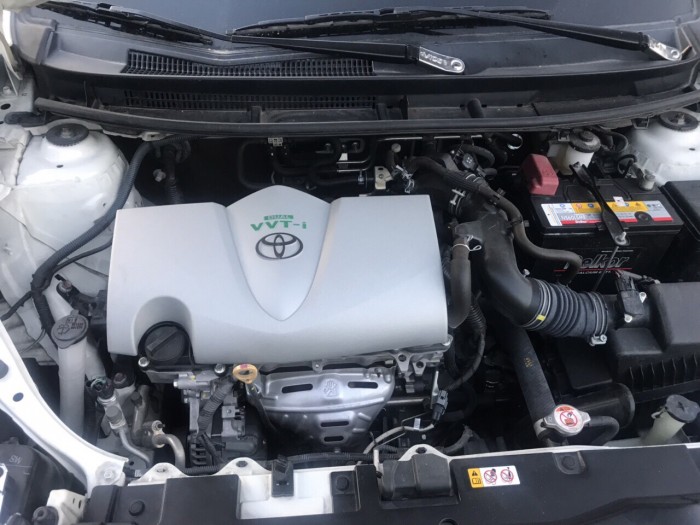 Cần bán xe Toyota Vios G 2016 số tự động màu trắng,