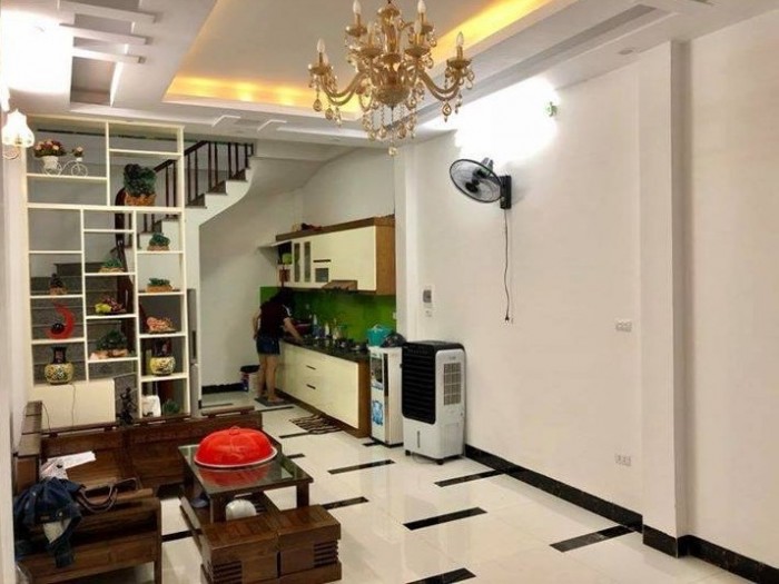 Bán nhà Giang Văn Minh, sát mặt phố, nhà mới đẹp, 32m2 x 5T