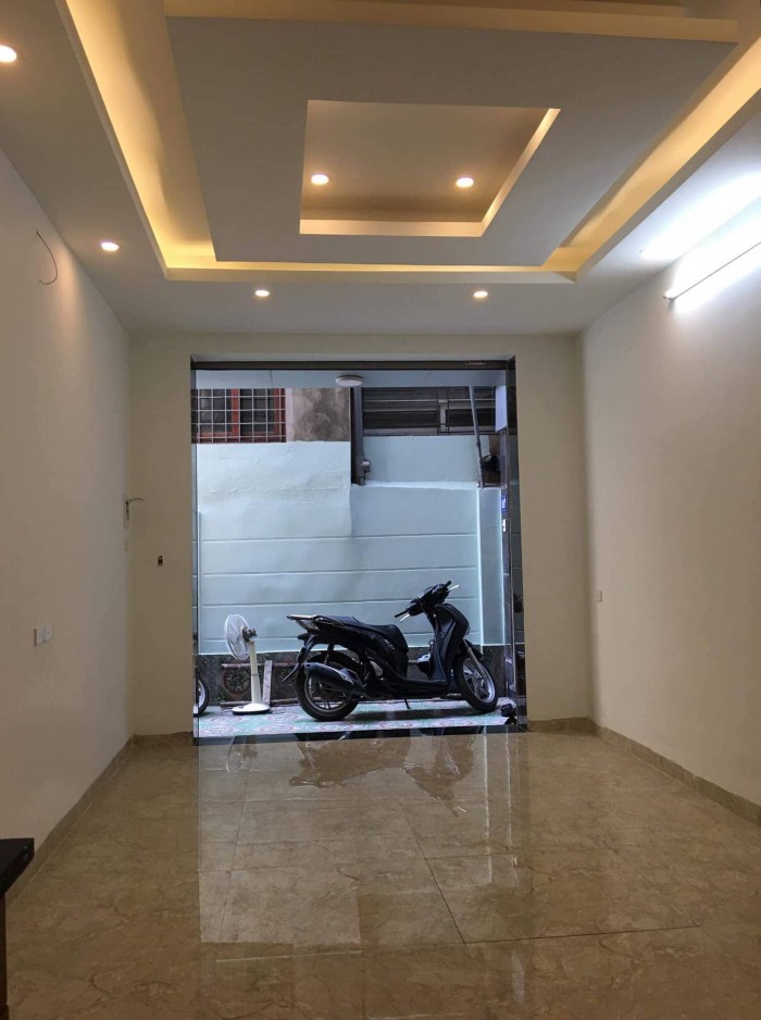 ĐỘC- HIẾM- RẺ Lĩnh Nam 27m2 x 4 Tầng giá chào