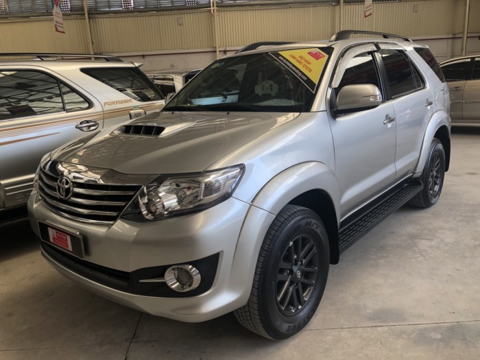 Bán xe đẹp Fortuner 2016 Máy dầu số sàn, giá siêu tốt