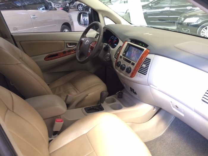 Bán xe cũ Innova 2.0G Tự động 2014, trả góp, giá tốt