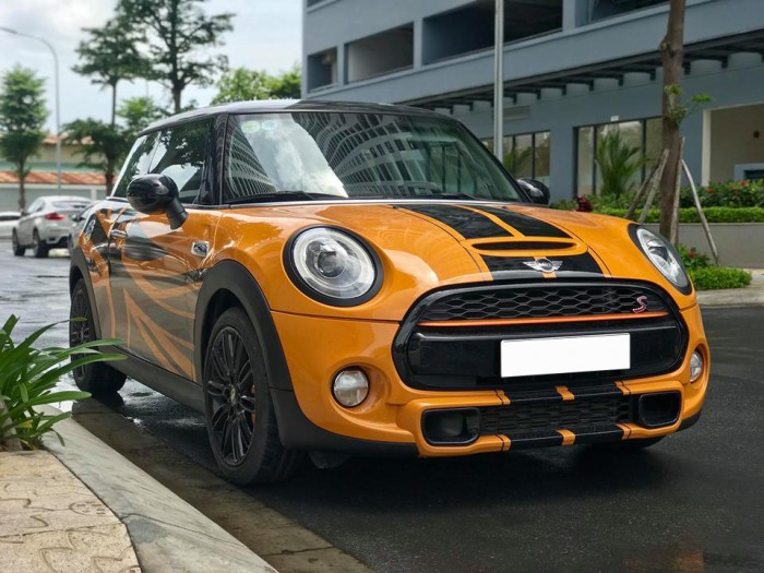 Cần bán gấp xe Mini cooper 2015,màu vàng xịn, xe chở sếp