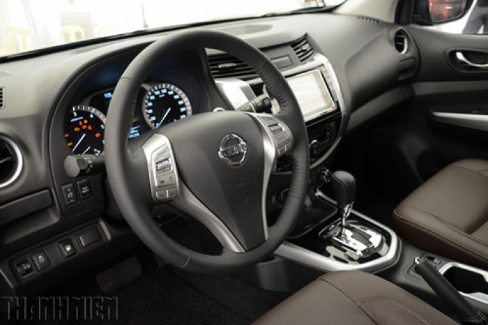 Nissan Terra 2.5, SUV 7 Chỗ rộng rãi nhất phân khúc