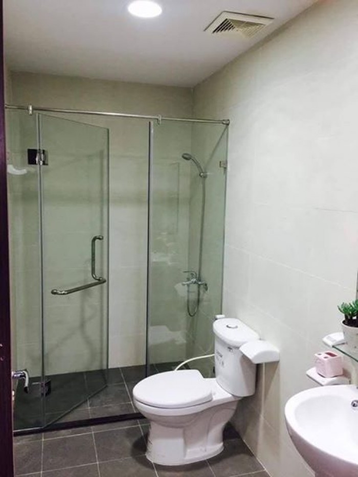 Tôi cần bán nhà phố Quan Nhân DT 50M2 ,5Tầng, MT 5M