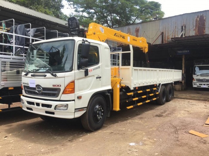 Xe tải Hino 16 tấn gắn cẩu Unic 5 tấn