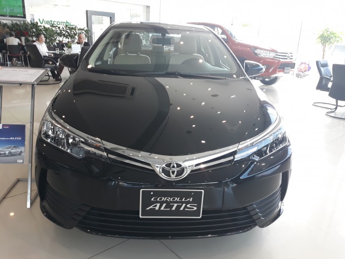 Toyota Corolla Altis 1.8 tự động đủ màu, giao ngay, trả góp lên đến 90%