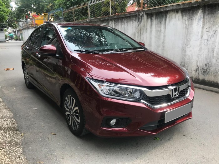 Bán Honda City 2018 màu đỏ đô tự động xe như mới đẹp.