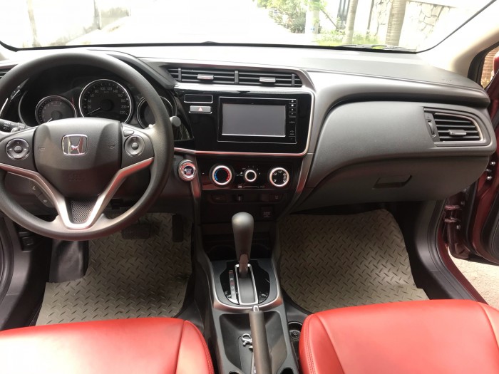 Bán Honda City 2018 màu đỏ đô tự động xe như mới đẹp.