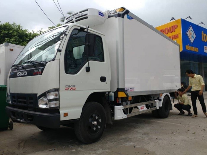ISUZU 1.9, 2.5 tấn đông lạnh thùng QUYỀN AUTO dài ~4m4