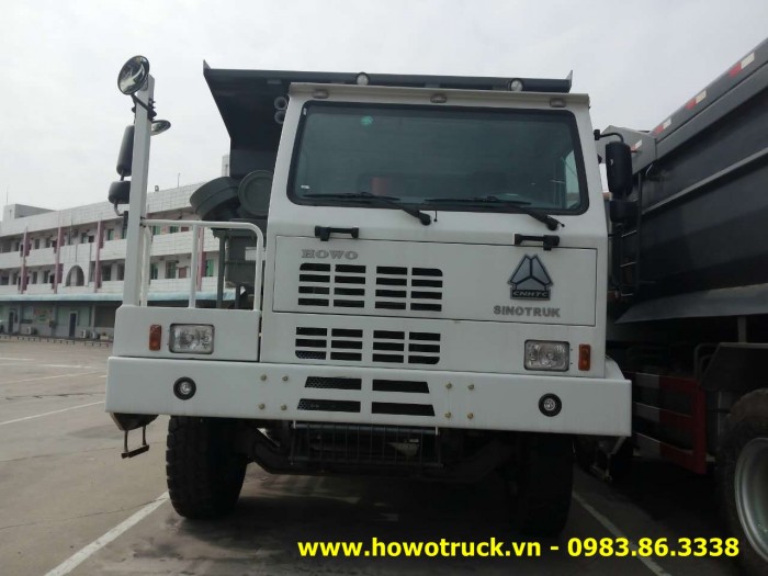 Xe tải ben Howo chạy mỏ 2019 (Cabin lệch)