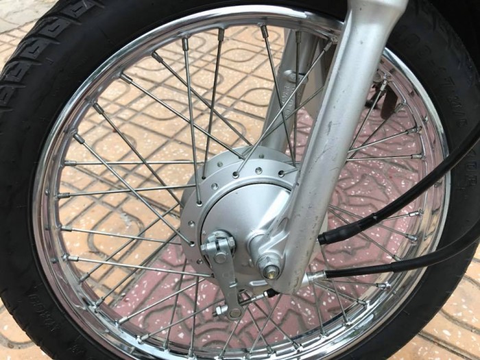 Cần tiền bán gấp Wave S, sx2011, số sàn, máy xăng, màu đỏ, còn cực mới.