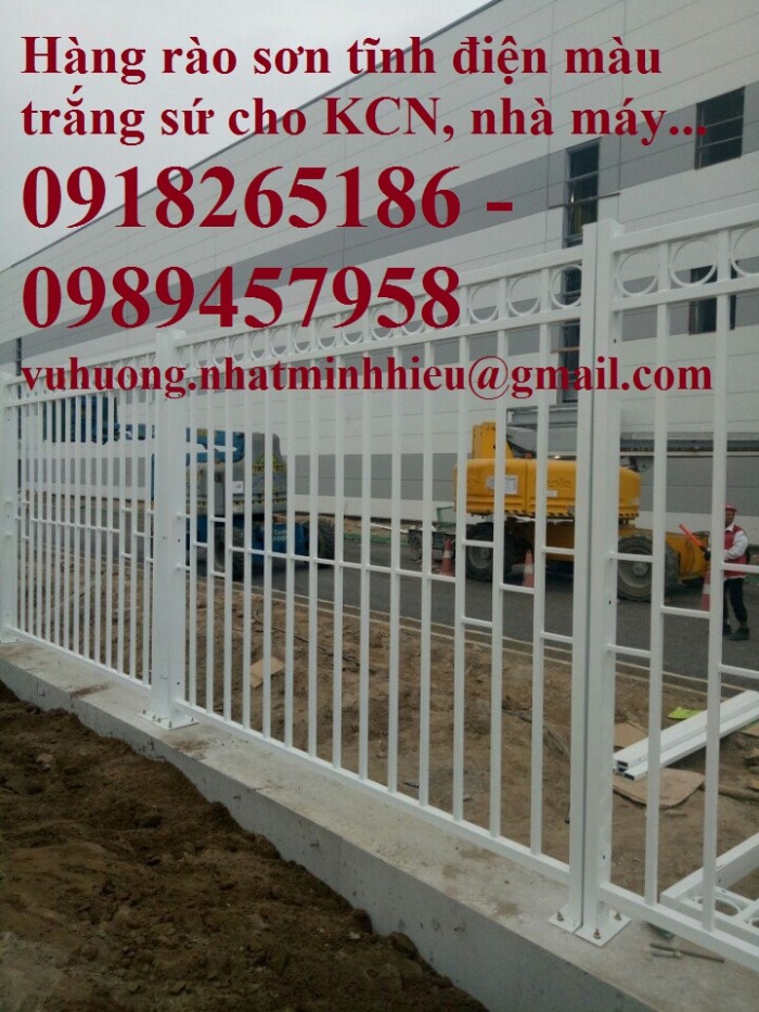 Hàng rào uốn sóng trên thân phi 5 ô 50x150, 50x200 giá tốt nhất tại Hà Nội1