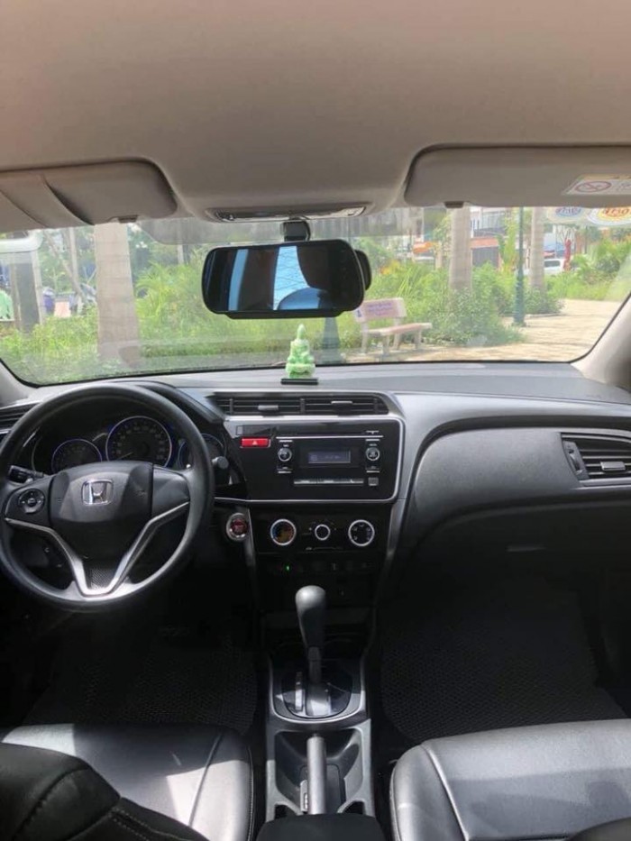 Bán gấp Honda City đời 2016, màu đỏ đô sang trọng, xe đi ít 32.000km