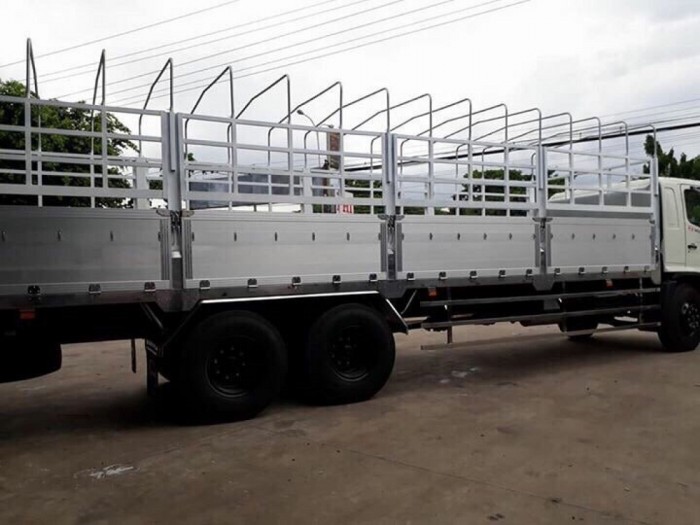 Giá xe tải Hino 15 tấn tại Ô Tô Miền Nam