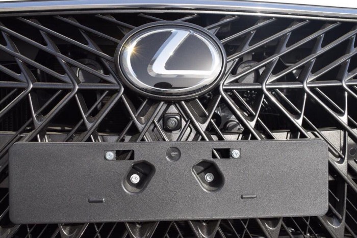 Bán xe Lexus LX570S Super Sport đời 2018, màu trắng, xe nhập khẩu Trung Đông giá tốt