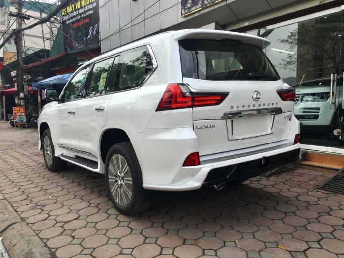 Bán xe Lexus LX570S Super Sport đời 2018, màu trắng, xe nhập khẩu Trung Đông giá tốt
