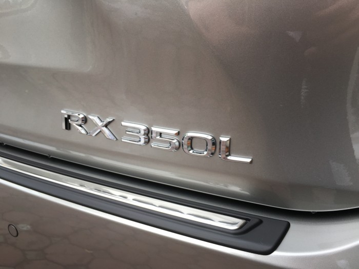 Cần bán Lexus RX 350L 07 chỗ đời 2018, màu xám (ghi), nhập khẩu nguyên chiếc Mỹ