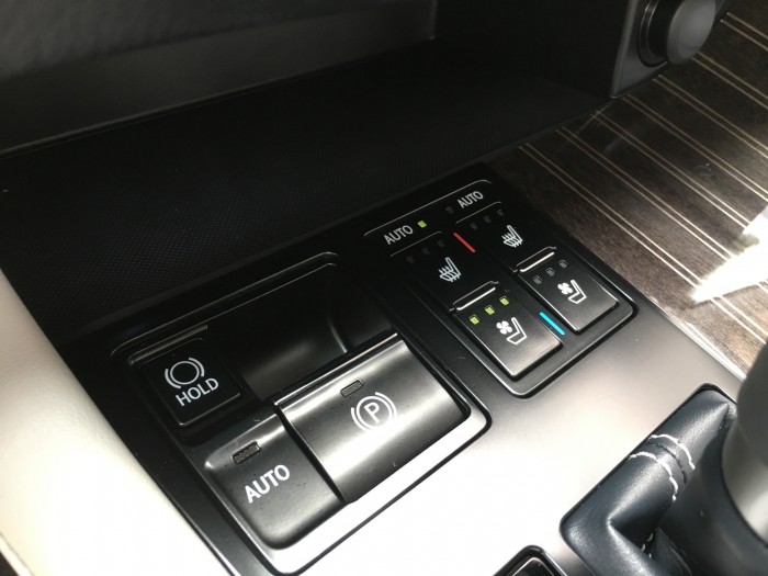 Cần bán Lexus RX 350L 07 chỗ đời 2018, màu xám (ghi), nhập khẩu nguyên chiếc Mỹ