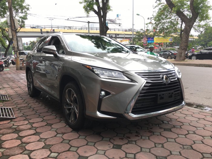 Cần bán Lexus RX 350L 07 chỗ đời 2018, màu xám (ghi), nhập khẩu nguyên chiếc Mỹ
