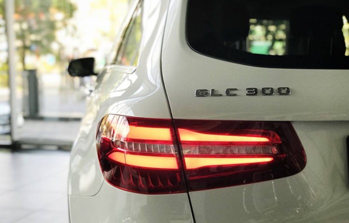 Bán Mercedes-Benz GLC300 , xe giao ngay đủ màu .
