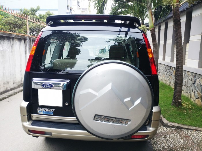 Cần tiền bán Everest sx2007, màu đen than, số sàn, máy dầu