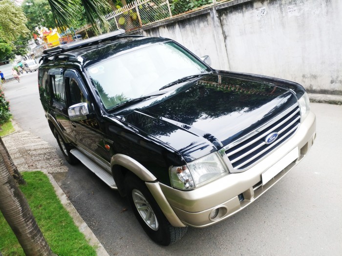 Cần tiền bán Everest sx2007, màu đen than, số sàn, máy dầu